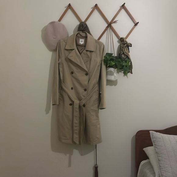 GAP Classic Trench Coat - Picture 2 of 5